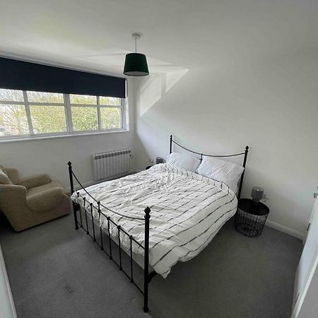 2 Bed City Centre Flat Bath Bagian luar foto