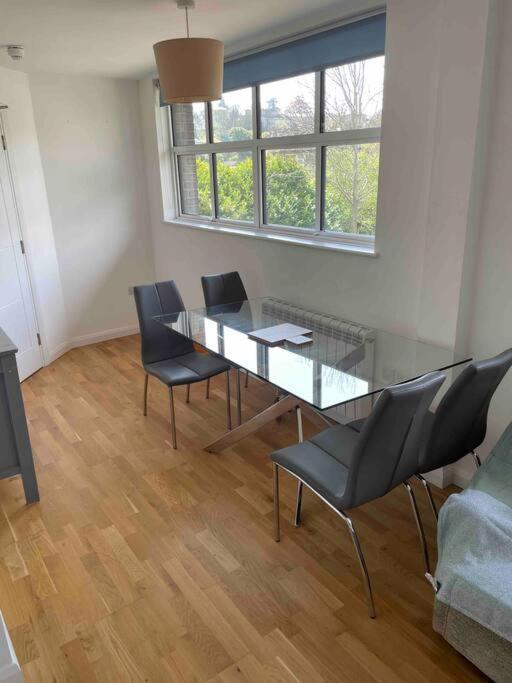 2 Bed City Centre Flat Bath Bagian luar foto