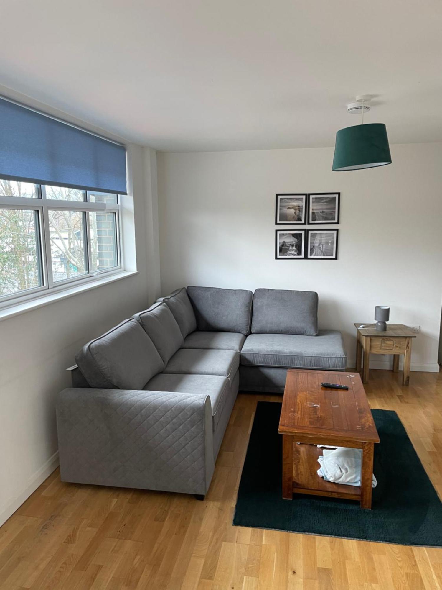 2 Bed City Centre Flat Bath Bagian luar foto